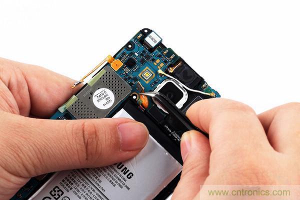 拆解狂魔荼毒新機三星金屬Galaxy A5，看槽點在何方？