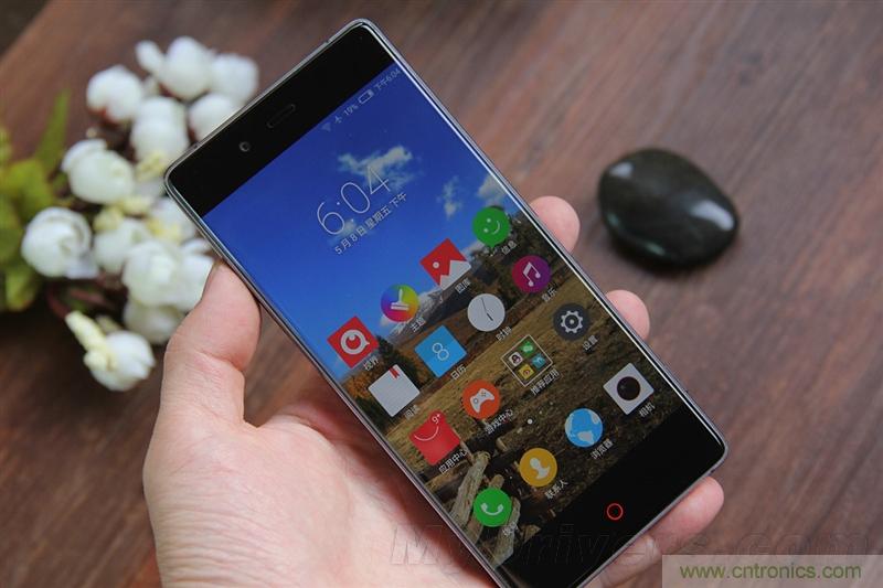 無邊框的 nubia Z9 ，一款既有驚喜，又有驚艷的智能手機(jī)