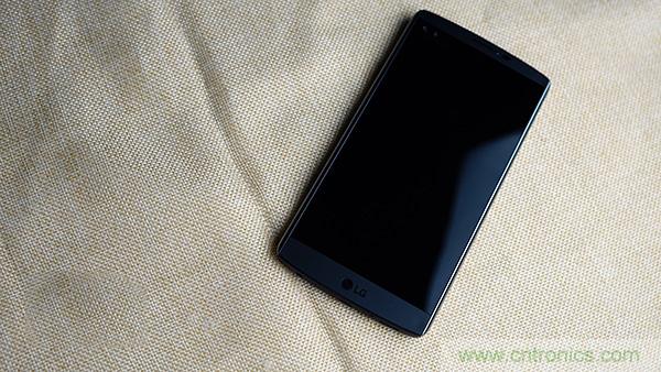 業(yè)界良心 LG V10 評(píng)測(cè):剛毅、冷峻，不失人性化